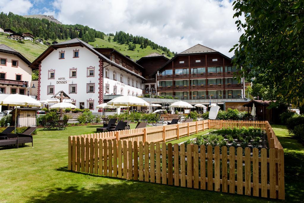 Vitalhotel Dosses Santa Cristina Val Gardena Bagian luar foto