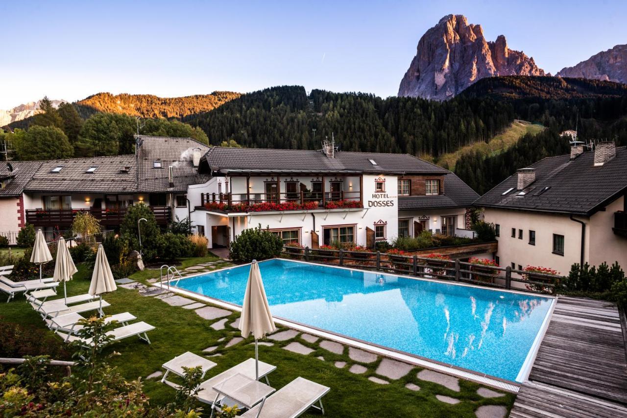 Vitalhotel Dosses Santa Cristina Val Gardena Bagian luar foto